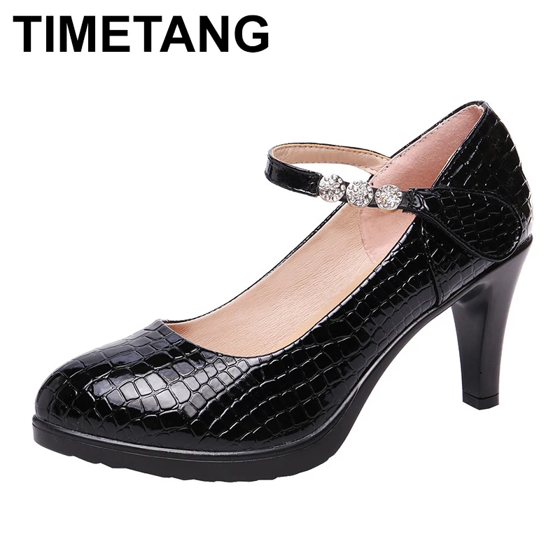 TIMETANGPlus Size 35-43 Stilettos Wedding Shoes Women Pumps 2019 Patent Leather High Heels Ladies Platform Shoes for officeE1259
TIMETANGPlus Size 35-43 Stilettos Wedding Shoes Women Pumps 2019 Patent Leather High Heels Ladies Platform Shoes for officeE1259