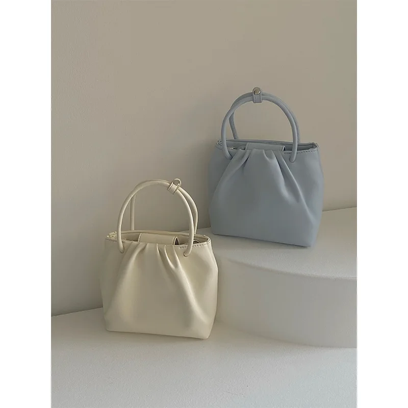 Luxury Square Fold All-match Small Bag Female 2021 New Fashion Ladies Portable Casual Korean One-shoulder Messenger Bag Tide
Luxury Square Fold All-match Small Bag Female 2021 New Fashion Ladies Portable Casual Korean One-shoulder Messenger Bag Tide
