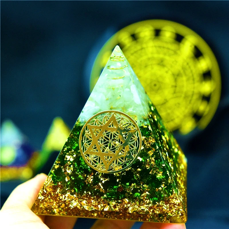 Green Orgonite Pyramid Natural Green Crystal Chakra Cure Anxiety Resin Pyramid Meditation Tool Jewelry Decoration Crafts
Green Orgonite Pyramid Natural Green Crystal Chakra Cure Anxiety Resin Pyramid Meditation Tool Jewelry Decoration Crafts
