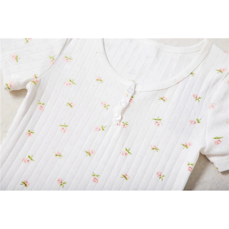 Sukibandra Summer Floral Print Short Sleeve O Neck Sexy Crop Top for Women Vintage White Tee Tshirt Casual Slim Womens Clothing
Sukibandra Summer Floral Print Short Sleeve O Neck Sexy Crop Top for Women Vintage White Tee Tshirt Casual Slim Womens Clothing