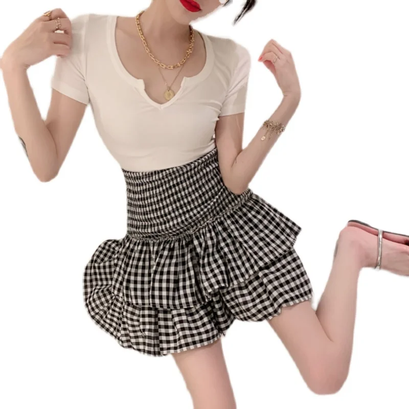 Sexy and sweet two-wear ruffled plaid skirt slim tube top top women 2021 summer fashion women's clothing tube top dress
Sexy and sweet two-wear ruffled plaid skirt slim tube top top women 2021 summer fashion women's clothing tube top dress