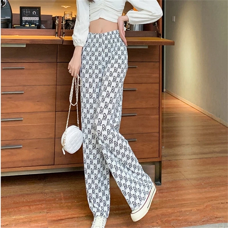 Женские драпированные брюки с высокой талией Real Shot, летние тонкие прямые широкие брюки с надписями, 2021
Женские драпированные брюки с высокой талией Real Shot, летние тонкие прямые широкие брюки с надписями, 2021