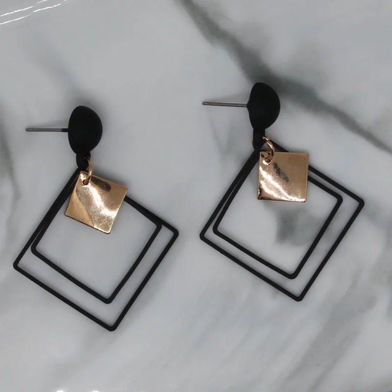 New Korean Statement Earrings for women Green Cute Arcylic Geometric Dangle Drop Gold Earings Brincos 2020 Fashion Jewelry
New Korean Statement Earrings for women Green Cute Arcylic Geometric Dangle Drop Gold Earings Brincos 2020 Fashion Jewelry