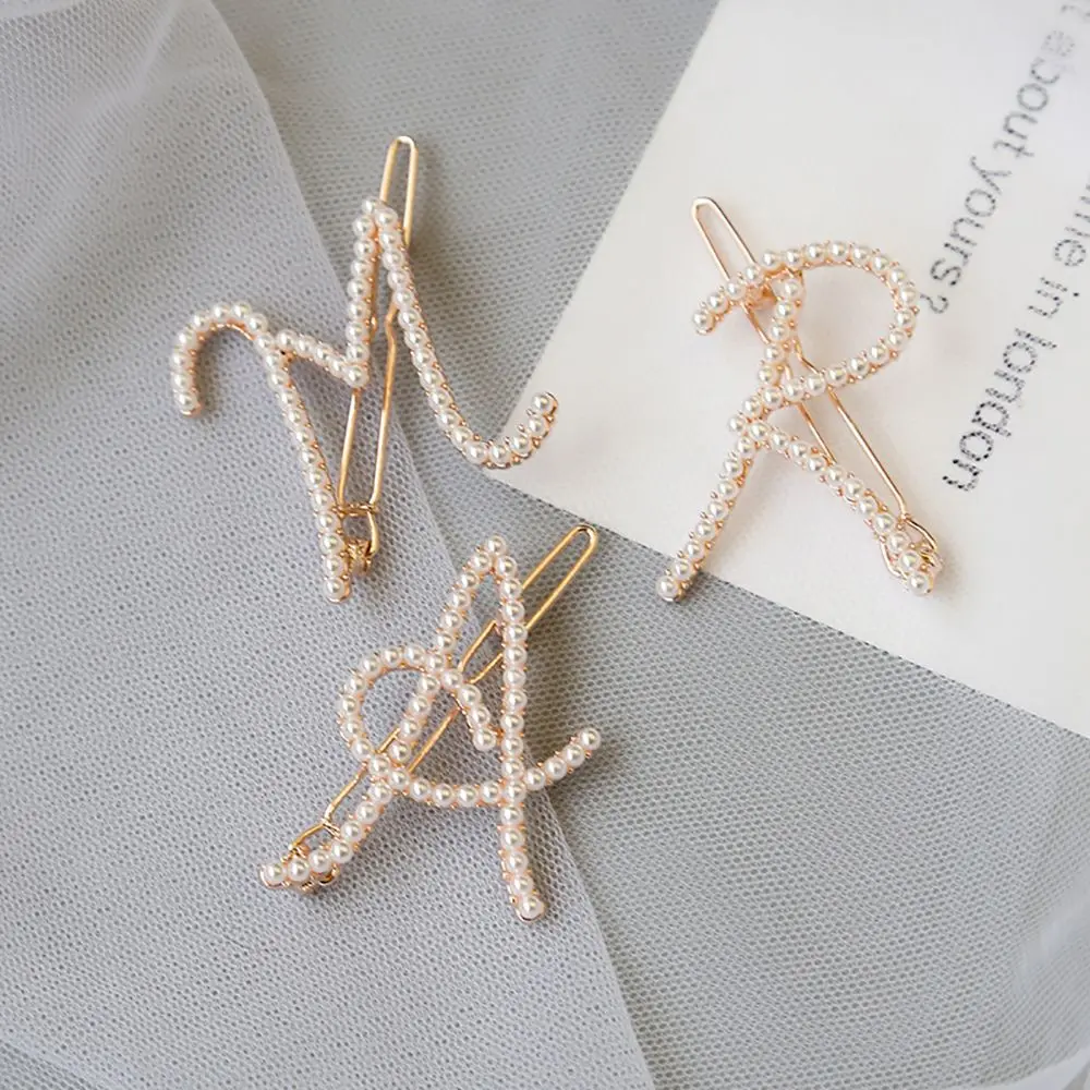 Women Letter Pearl Hair Clip Hairpin Korean Style Bobby Pin Barrettes Girl's Headwear Birthday Gifts Hair Styling Accessories
Women Letter Pearl Hair Clip Hairpin Korean Style Bobby Pin Barrettes Girl's Headwear Birthday Gifts Hair Styling Accessories