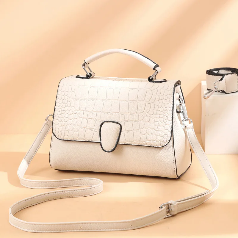 Autumn and Winter High-quality Fashion All-match Handbag Women 2021 New Wave Simple Texture Women's Messenger Shoulder Bag
Autumn and Winter High-quality Fashion All-match Handbag Women 2021 New Wave Simple Texture Women's Messenger Shoulder Bag