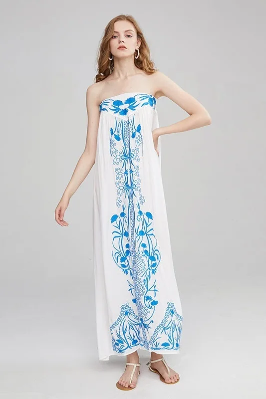 2020 New Summer Women's Strapless Long Beach Dresses Loose Bohemian Blue Floral Embroidery Sleeveless Female Dress Boho Vestidos
2020 New Summer Women's Strapless Long Beach Dresses Loose Bohemian Blue Floral Embroidery Sleeveless Female Dress Boho Vestidos