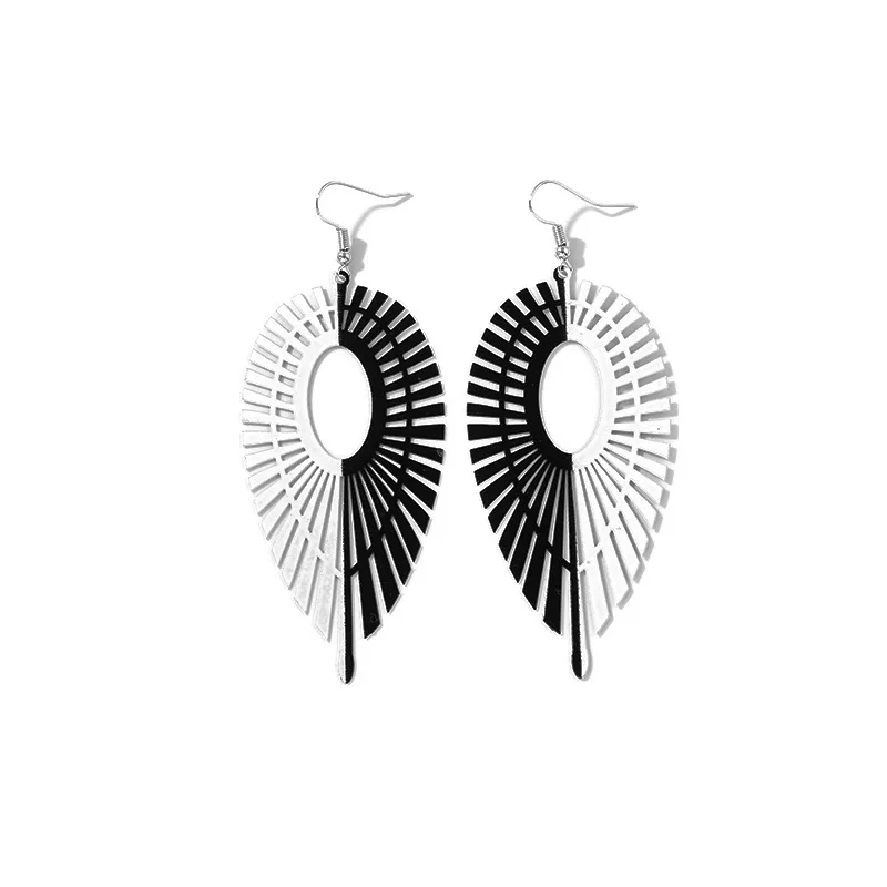 Fashion Western Jewelry Women Earrings Creative Big Leaf Black And White Symmetric Teardrop Fish Hooks Gifts for Girls | Украшения и
