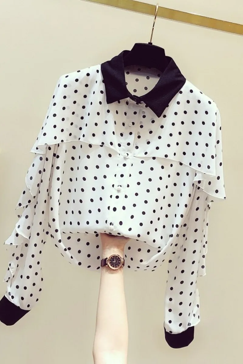 2020 New Korea-style Western Style Polka Dot Ruffles Long Sleeve Chiffon Blouses Color Block Turn Down Collar Female Shirts 
2020 New Korea-style Western Style Polka Dot Ruffles Long Sleeve Chiffon Blouses Color Block Turn Down Collar Female Shirts