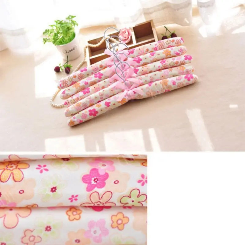 1pc Floral Printed Cotton Fabric Sponge Hanger Elegant Sponge Padded Hanger Clothes Suit Dress Hangers
1pc Floral Printed Cotton Fabric Sponge Hanger Elegant Sponge Padded Hanger Clothes Suit Dress Hangers