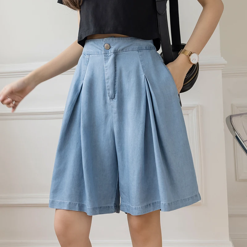 Casual High Waist Women Shorts 2021 Blue Tencel Denim Summer Wide-leg Shorts Fashion Draped Loose Female Shorts
Casual High Waist Women Shorts 2021 Blue Tencel Denim Summer Wide-leg Shorts Fashion Draped Loose Female Shorts