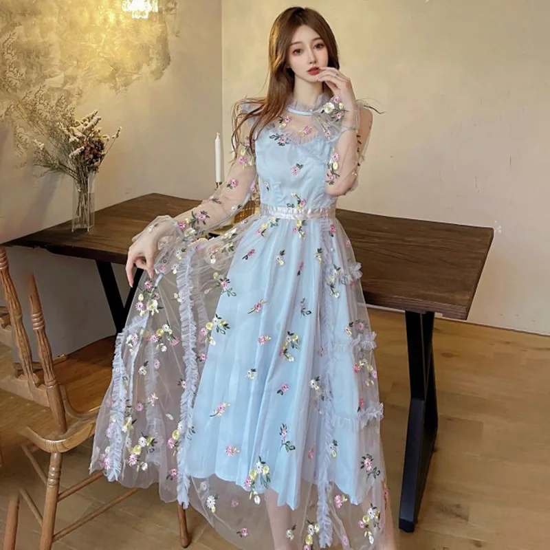 Floral Embroidery Mesh Party Dress Women Ruffles Stand Neck Long Midi Dress High Waist A-Line Blue Luxury Spring Dress D031
Floral Embroidery Mesh Party Dress Women Ruffles Stand Neck Long Midi Dress High Waist A-Line Blue Luxury Spring Dress D031
