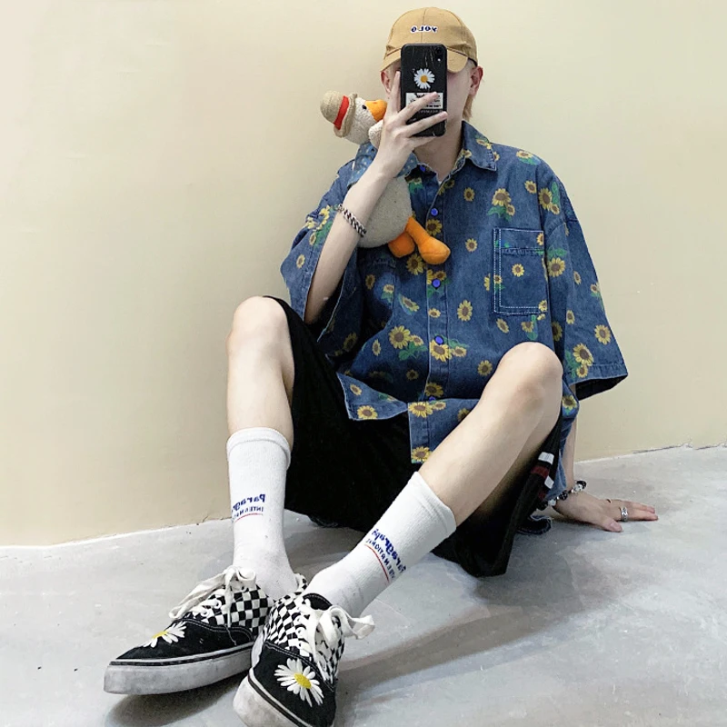 Vintage Denim Shirt Summer Shirt Loose Short Sleeve Blouse Harajuku Sunflower Print Shirt Large Size Shirt Women Man Shirt
Vintage Denim Shirt Summer Shirt Loose Short Sleeve Blouse Harajuku Sunflower Print Shirt Large Size Shirt Women Man Shirt