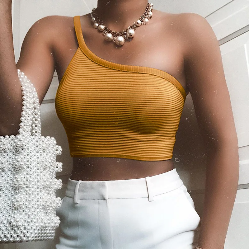 FAKUNTN New 2020 Women's Casual Vests Crop Tops Irregular One Shoulder Straps Summer Fashion Solid Color Short Tanks Camis
FAKUNTN New 2020 Women's Casual Vests Crop Tops Irregular One Shoulder Straps Summer Fashion Solid Color Short Tanks Camis