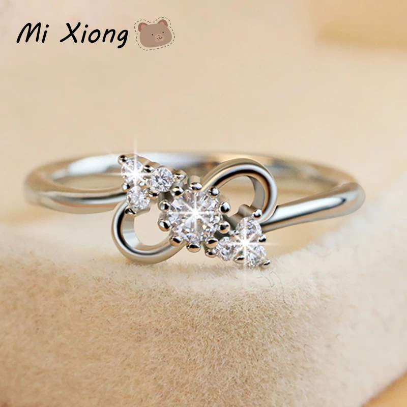 Mi Xiong S925 sterling silver designer original craftsmanship unique shape diamond ring light luxury noble ladies brand jewelry
Mi Xiong S925 sterling silver designer original craftsmanship unique shape diamond ring light luxury noble ladies brand jewelry