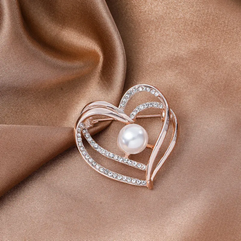 New Fashion Heart Imitation Pearl brooches Crystal Flower bow Rhinestone brooch Pin bridal Wedding Engagement Party Jewelry Gift
New Fashion Heart Imitation Pearl brooches Crystal Flower bow Rhinestone brooch Pin bridal Wedding Engagement Party Jewelry Gift