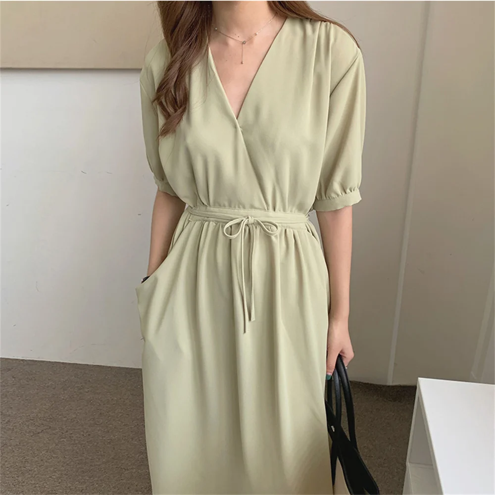 HziriP Minimalist Solid Lantern Sleeves Chic Women Gentle 2021 Hot Casual Slim All Match A-line Elegant V-neck Dresses Vestidos
HziriP Minimalist Solid Lantern Sleeves Chic Women Gentle 2021 Hot Casual Slim All Match A-line Elegant V-neck Dresses Vestidos
