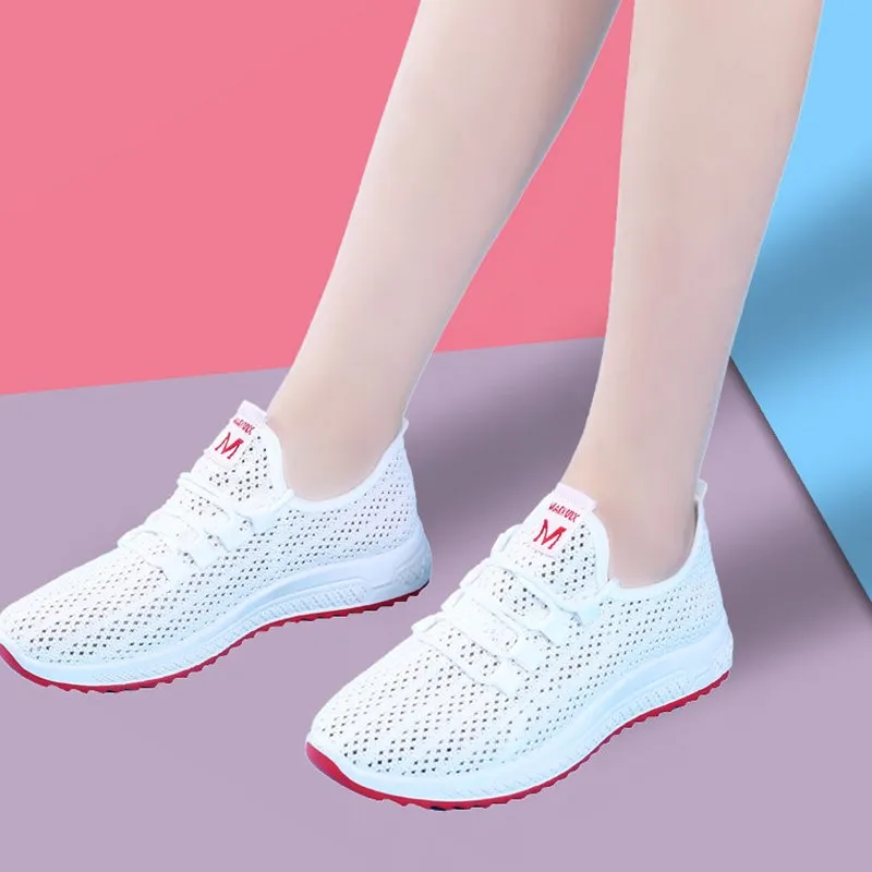 2020 Fashion Women Sneakers Tenis Feminino Casual Shoes Women Breathable Mesh Sneakers Women White Black Basket Femme Size 35-40
2020 Fashion Women Sneakers Tenis Feminino Casual Shoes Women Breathable Mesh Sneakers Women White Black Basket Femme Size 35-40