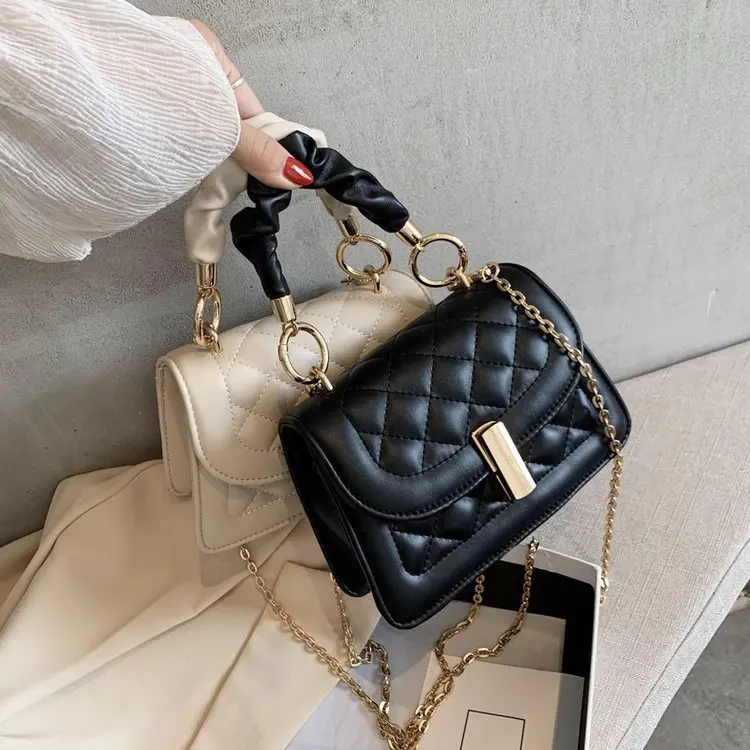 Lingge embroidery thread small bag Western style female bag 2020 summer popular new trendy fashion messenger bag lady handbag
Lingge embroidery thread small bag Western style female bag 2020 summer popular new trendy fashion messenger bag lady handbag