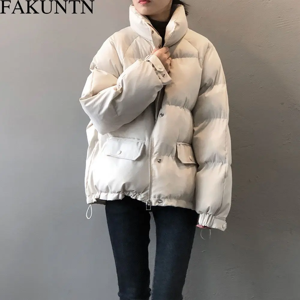 Women Parka 2020 Winter New Solid Stand Collar Long Sleeve Zipper Pockets Outwear Jackets Thicken Loose Warm Elegant Parka Women
Women Parka 2020 Winter New Solid Stand Collar Long Sleeve Zipper Pockets Outwear Jackets Thicken Loose Warm Elegant Parka Women