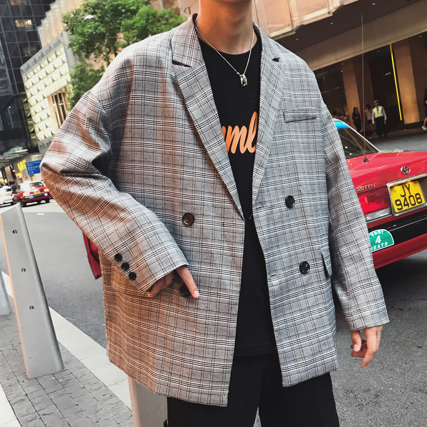 Autumn new British yapie wind leisure suit men's ins restore ancient ways trend checkered suit
Autumn new British yapie wind leisure suit men's ins restore ancient ways trend checkered suit