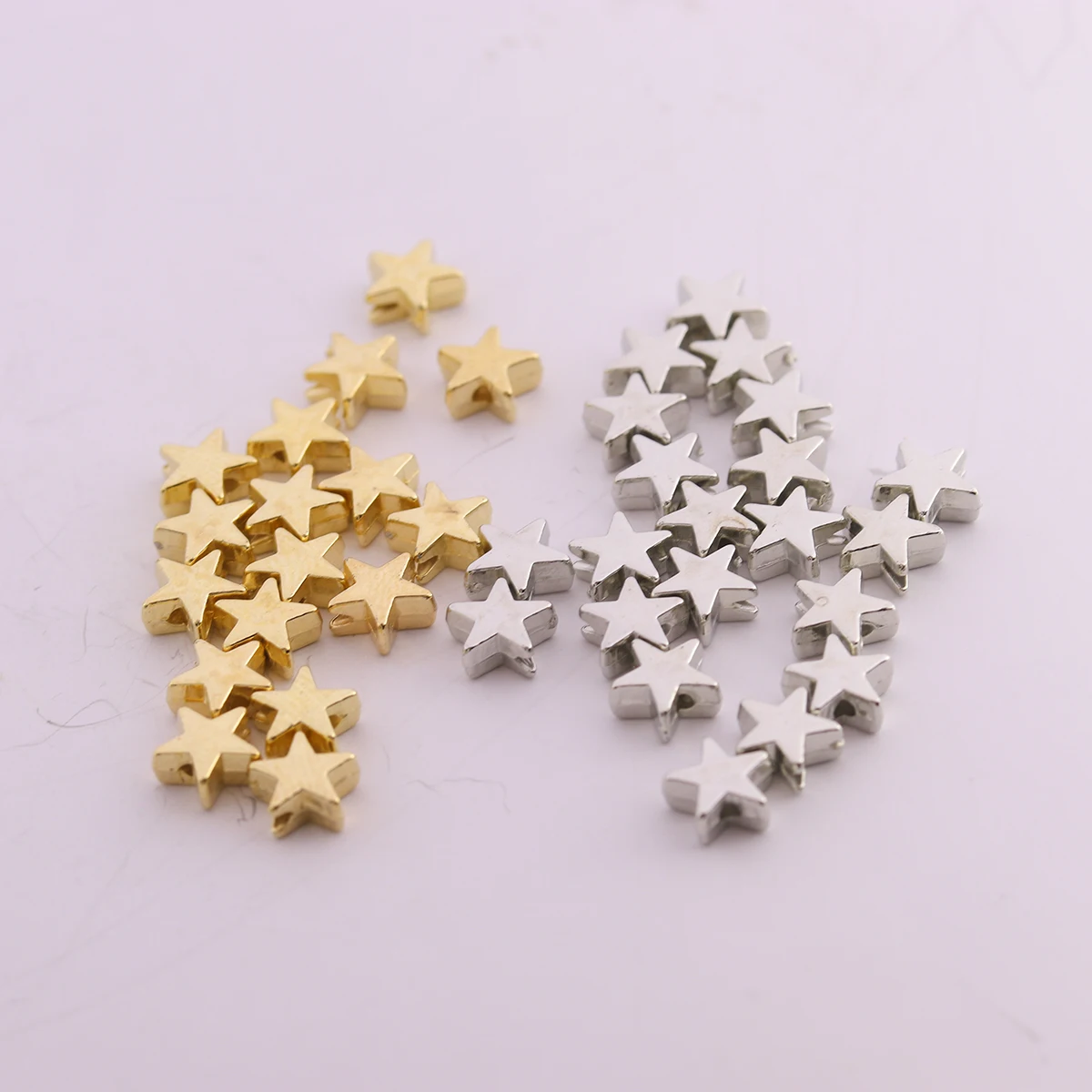 200pcs/lot Inside Hole 1mm Rhodium/Gold color Star Cube Spacer Beads with 6*6mm Hole Seeds Beads for Jewelry Making 
200pcs/lot Inside Hole 1mm Rhodium/Gold color Star Cube Spacer Beads with 6*6mm Hole Seeds Beads for Jewelry Making