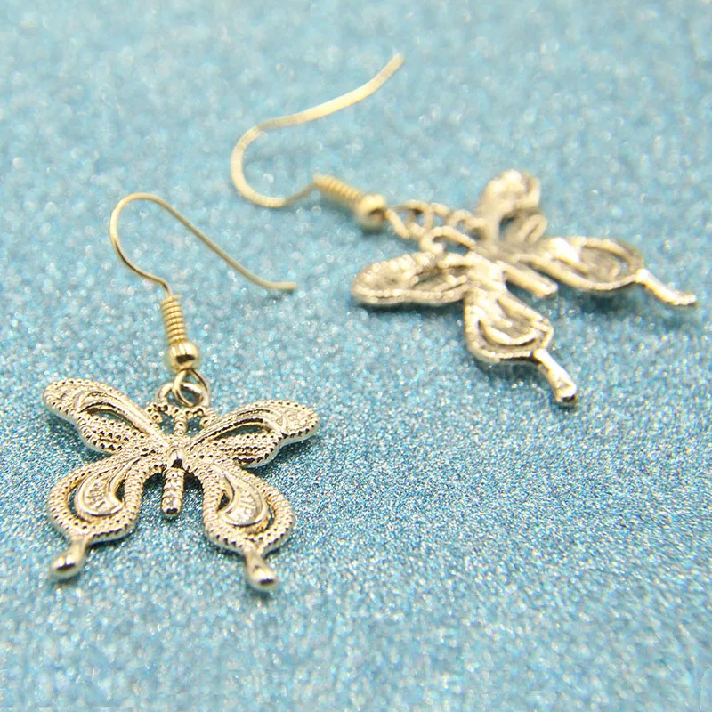 Changyi 2021 Trend Women Butterful Earrings Fashion Jewelry Accessorice Sexy Party Metal Hanging Earrings For Female Gift
Changyi 2021 Trend Women Butterful Earrings Fashion Jewelry Accessorice Sexy Party Metal Hanging Earrings For Female Gift