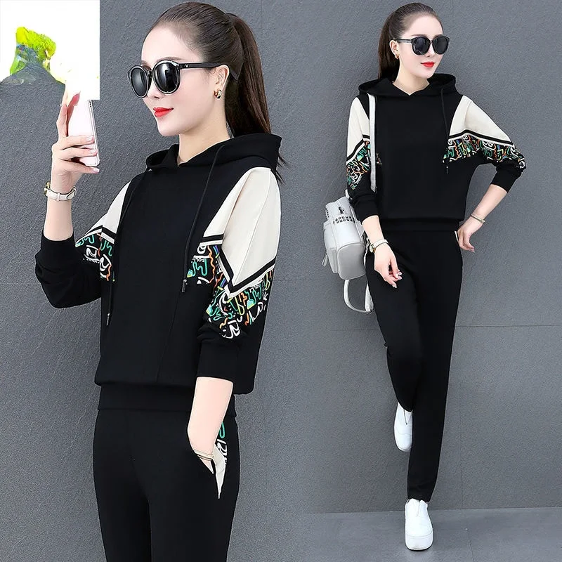 Women 2021 New Autumn Fashion Slimming Knitted Hooded Sweater Trousers Suits Female Two-Piece Set Ladies Casual Tracksuit H1103
Women 2021 New Autumn Fashion Slimming Knitted Hooded Sweater Trousers Suits Female Two-Piece Set Ladies Casual Tracksuit H1103