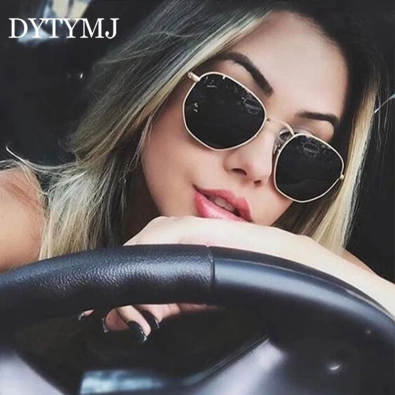 Маленькие винтажные женские солнцезащитные очки dyymj 2020, роскошные Брендовые очки, женские очки в стиле ретро, металлические очки для мужчин ...
Маленькие винтажные женские солнцезащитные очки dyymj 2020, роскошные Брендовые очки, женские очки в стиле ретро, металлические очки для мужчин ...