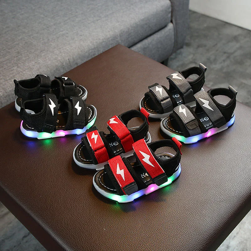 Summer Kids Led Sandals Light Up Childrens Shoes Glowing Sport Sandals Girls Flashing Soft Beach Boys Shoes Toddler KSS06
Summer Kids Led Sandals Light Up Childrens Shoes Glowing Sport Sandals Girls Flashing Soft Beach Boys Shoes Toddler KSS06