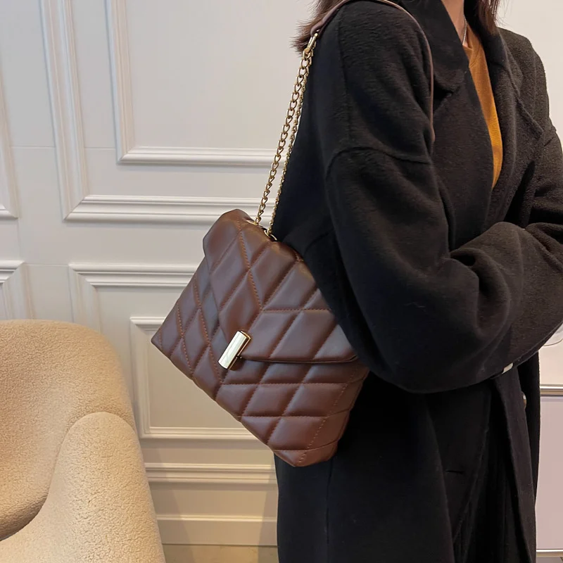 Fashion Vintage Charm Popular Female Simple Chain Fashion Small Square Bag
Fashion Vintage Charm Popular Female Simple Chain Fashion Small Square Bag