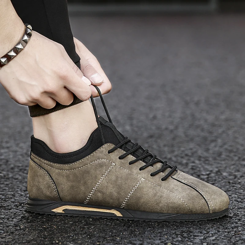 Hot Sale Retro Causal Shoes Men Autumn Outdoor Comfort Flat Mens Shoe Lace-up Low Top Male Sneakers Breathable Zapatillas Hombre
Hot Sale Retro Causal Shoes Men Autumn Outdoor Comfort Flat Mens Shoe Lace-up Low Top Male Sneakers Breathable Zapatillas Hombre