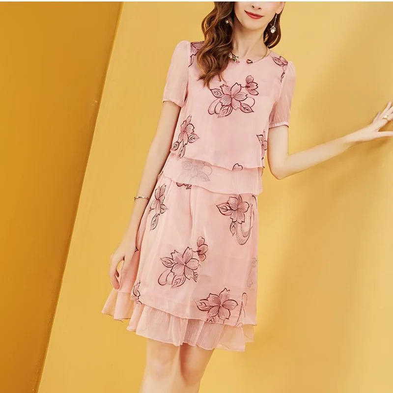 Women Plus Size 4XL Ladies Short Sleeve Ruffled Chiffon Knee-length Midi Dresses Summer Fake Two Piece Dress Party Vestidos Y921
Women Plus Size 4XL Ladies Short Sleeve Ruffled Chiffon Knee-length Midi Dresses Summer Fake Two Piece Dress Party Vestidos Y921