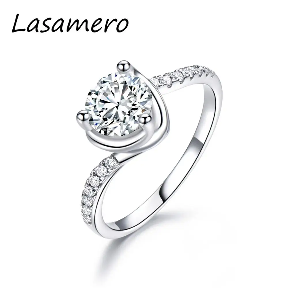 LASAMERO Brilliant Twist Design Ring 1.00CT Round Cut 6.5MM Moissanites Engagement Ring Solid 14K 585 Gold Anniversary Ring
LASAMERO Brilliant Twist Design Ring 1.00CT Round Cut 6.5MM Moissanites Engagement Ring Solid 14K 585 Gold Anniversary Ring