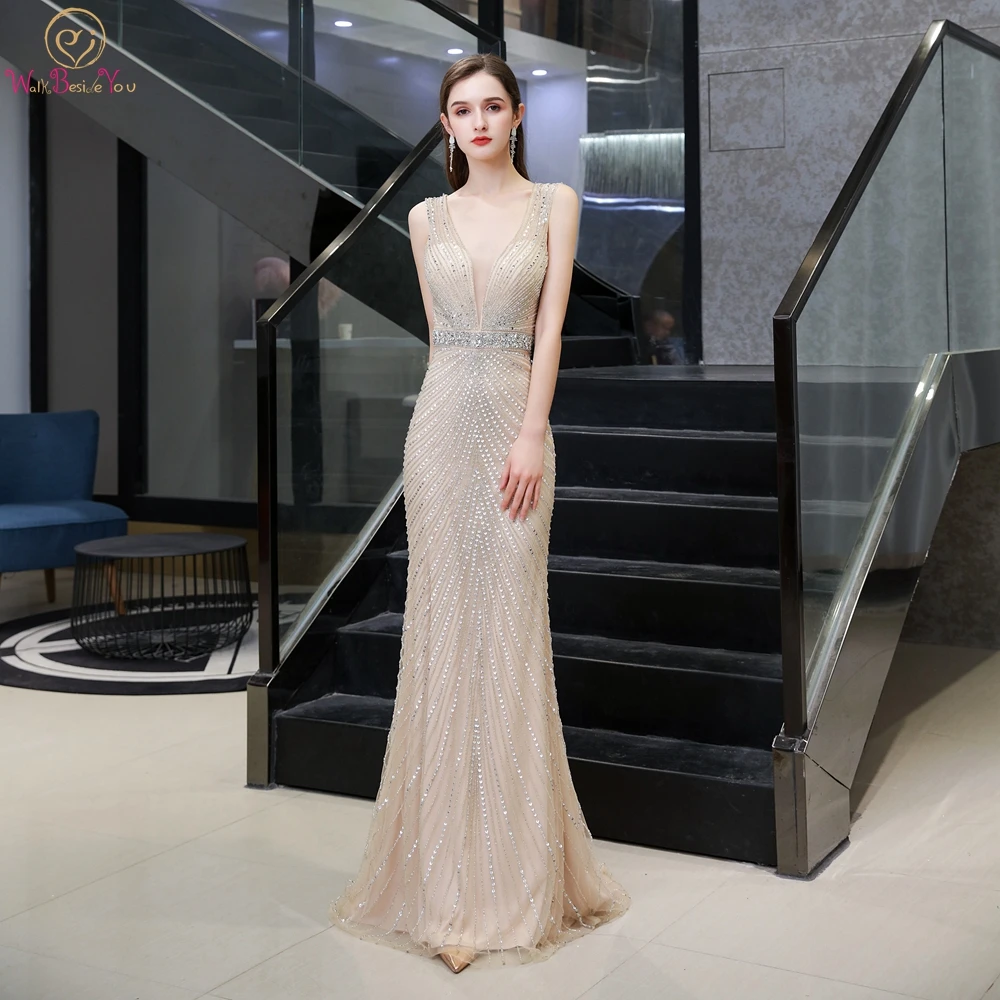 Champagne Evening Dresses 2020 Gray Beading Sequined Long Mermaid Sleeveless Deep V Neck Sweep Train Prom Gowns Backless Luxury
Champagne Evening Dresses 2020 Gray Beading Sequined Long Mermaid Sleeveless Deep V Neck Sweep Train Prom Gowns Backless Luxury