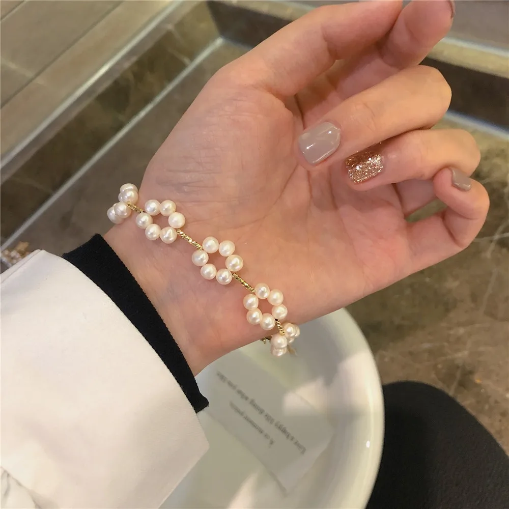 2021 new handmade natural pearl original charm bracelets lady costume jewelry accessory
2021 new handmade natural pearl original charm bracelets lady costume jewelry accessory