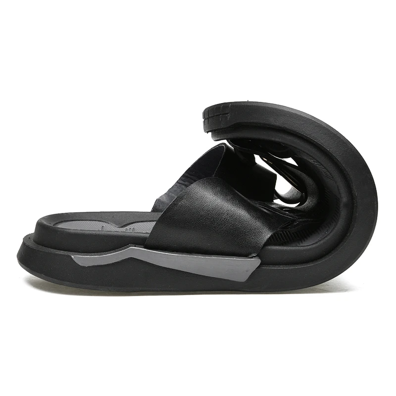 Leather Men Slippers Summer Flip Flops Fashion Outdoor Breathable Beach Sandal Man Flip Flop Shoes Male Indoor Slipper 2021
Leather Men Slippers Summer Flip Flops Fashion Outdoor Breathable Beach Sandal Man Flip Flop Shoes Male Indoor Slipper 2021