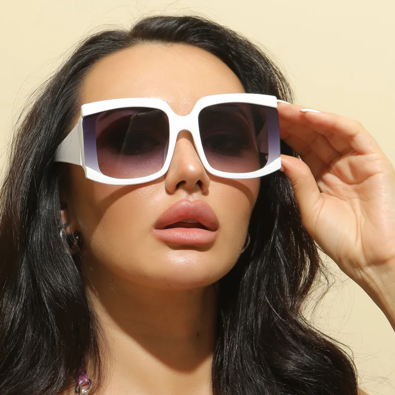 Retro Sunglasses for Women Vintage Rectangle Women's Sunglasses Luxury Glasses for Ladies
Retro Sunglasses for Women Vintage Rectangle Women's Sunglasses Luxury Glasses for Ladies