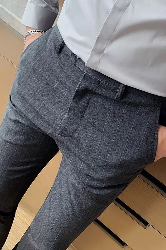 Spring New Men's Large Striped Trousers Casual Pants Dark Grey Traje Hombre Formal Dress Pants 42 Size Pantalones Hombre 2021
Spring New Men's Large Striped Trousers Casual Pants Dark Grey Traje Hombre Formal Dress Pants 42 Size Pantalones Hombre 2021