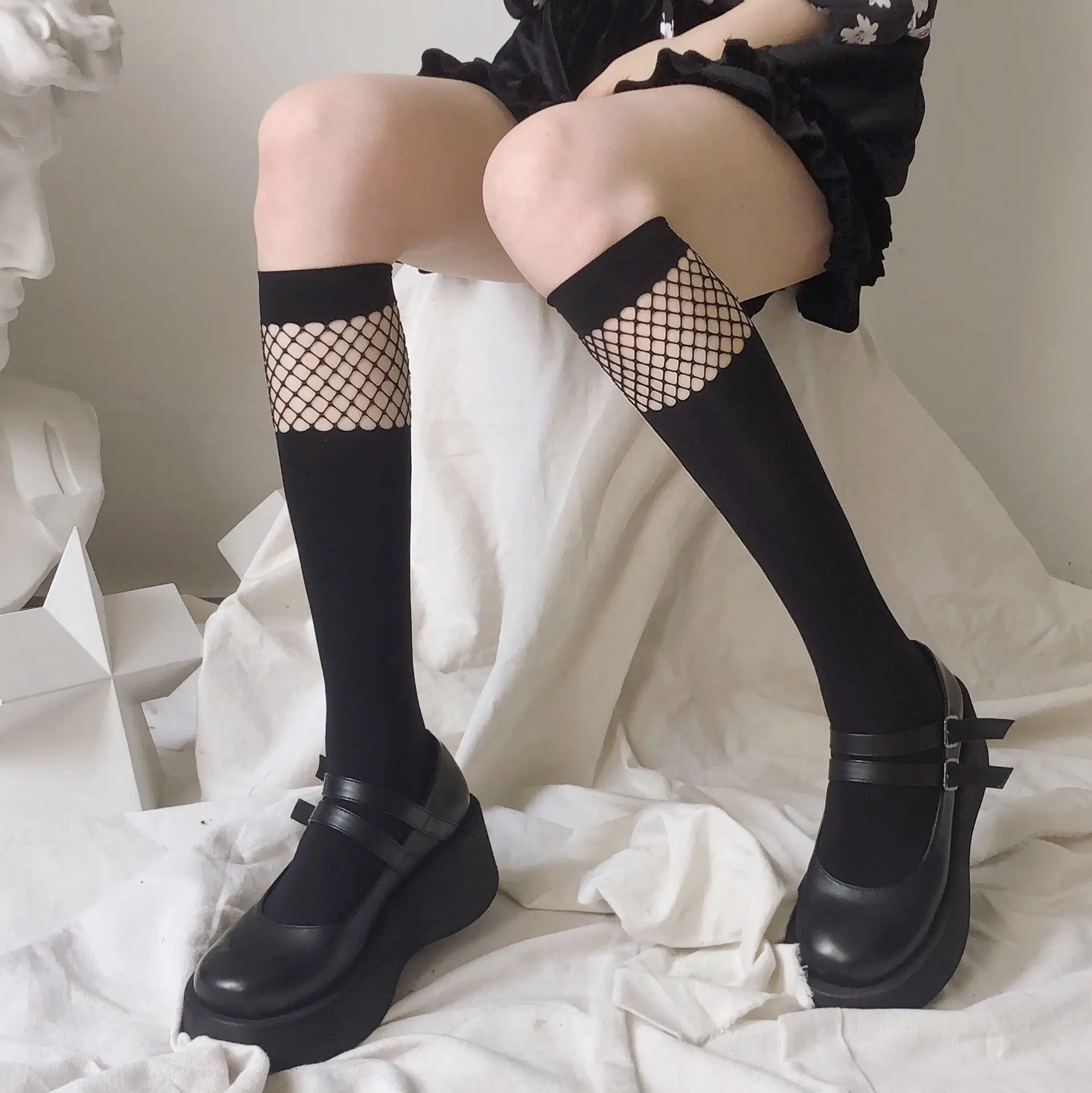 Fashion Fishnet Stockings Lolita Girl High Knee Socks Mesh Velvet Leg Socks JK Cosplay Costumes Accessories Uniform Dark Girl
Fashion Fishnet Stockings Lolita Girl High Knee Socks Mesh Velvet Leg Socks JK Cosplay Costumes Accessories Uniform Dark Girl