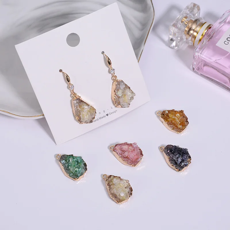 30pcs 16*25mm Gold Color Resin Imitation Ore Charms Irregular Geometric Pendants for Fashion Jewelry Making DIY Handmade Craft
30pcs 16*25mm Gold Color Resin Imitation Ore Charms Irregular Geometric Pendants for Fashion Jewelry Making DIY Handmade Craft