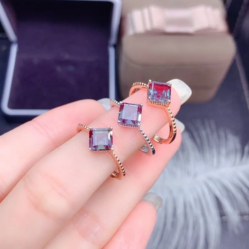 Natural Alexandrite Gemstone Ring for Women Solid 925 Sterling Silver Ring Luxury for Engagement Bridal Gift
Natural Alexandrite Gemstone Ring for Women Solid 925 Sterling Silver Ring Luxury for Engagement Bridal Gift
