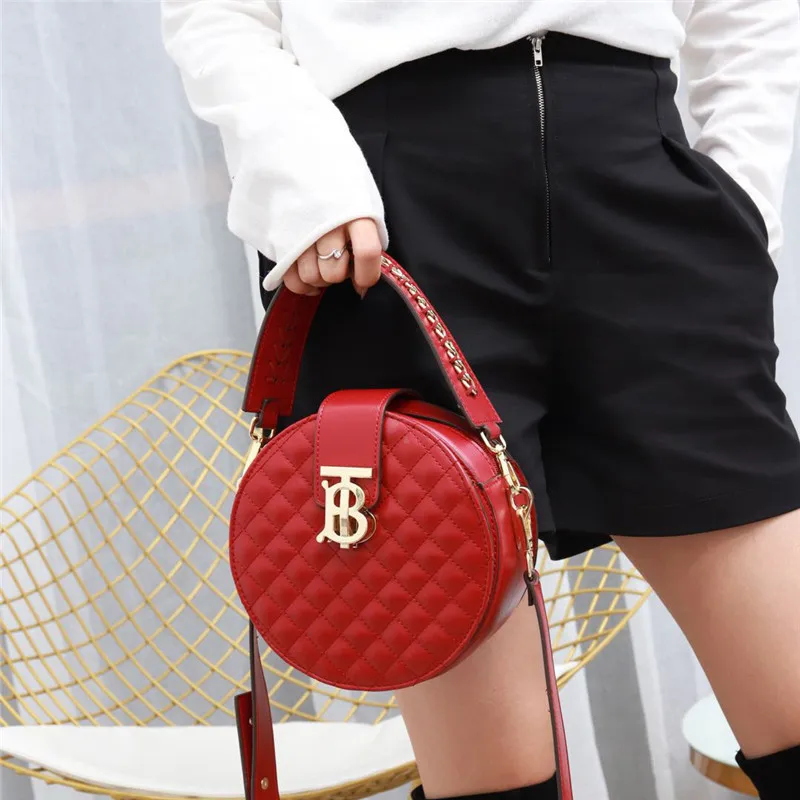 2021 New Fashion Diamond Lattice Small Round Bag High Quality Shoulder Messenger Bags Genuine Leather Women Purse and Handbags
2021 New Fashion Diamond Lattice Small Round Bag High Quality Shoulder Messenger Bags Genuine Leather Women Purse and Handbags