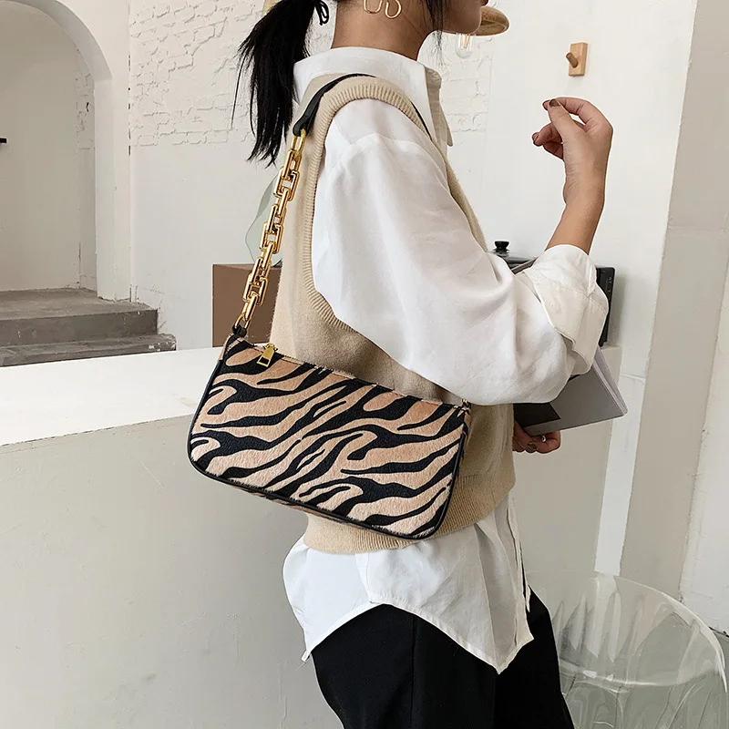 Fashion Small Baguette Bags For Women 2020 Luxury Handbags Zebra Pattern Chain Designer Shoulder Messenger Bag Female Armpit Bag
Fashion Small Baguette Bags For Women 2020 Luxury Handbags Zebra Pattern Chain Designer Shoulder Messenger Bag Female Armpit Bag