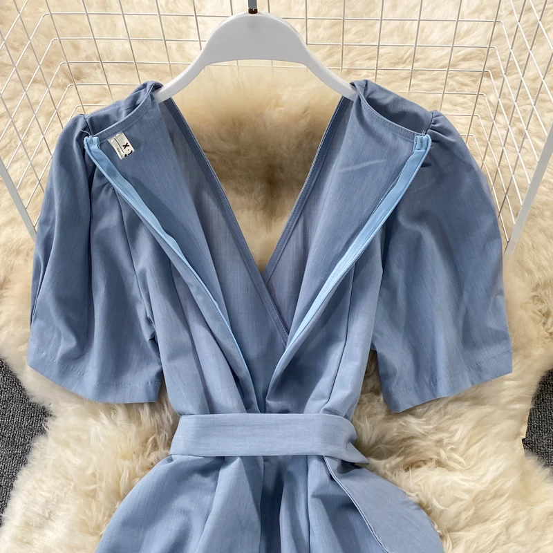 KUSAHIKI V-neck Summer Dress 2021 New Puff Sleeve Woman Dresses Korean Belt Slim Waist Elegant Vestidos De Mujer 6H490
KUSAHIKI V-neck Summer Dress 2021 New Puff Sleeve Woman Dresses Korean Belt Slim Waist Elegant Vestidos De Mujer 6H490