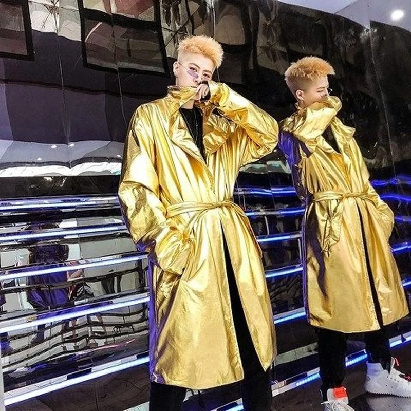 2021Night Stage Outfit Jacket Performance Clothes Trendy Men's Personality Metallic Shiny Gold Long Windbreaker Windbreaker
2021Night Stage Outfit Jacket Performance Clothes Trendy Men's Personality Metallic Shiny Gold Long Windbreaker Windbreaker
