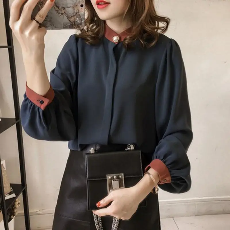 2020 Autumn Spring Plus Size Chiffon Stand Collar Blouse Women Shirt Elegant Long Lantern Sleeve Female Vintage Office LadyH207
2020 Autumn Spring Plus Size Chiffon Stand Collar Blouse Women Shirt Elegant Long Lantern Sleeve Female Vintage Office LadyH207