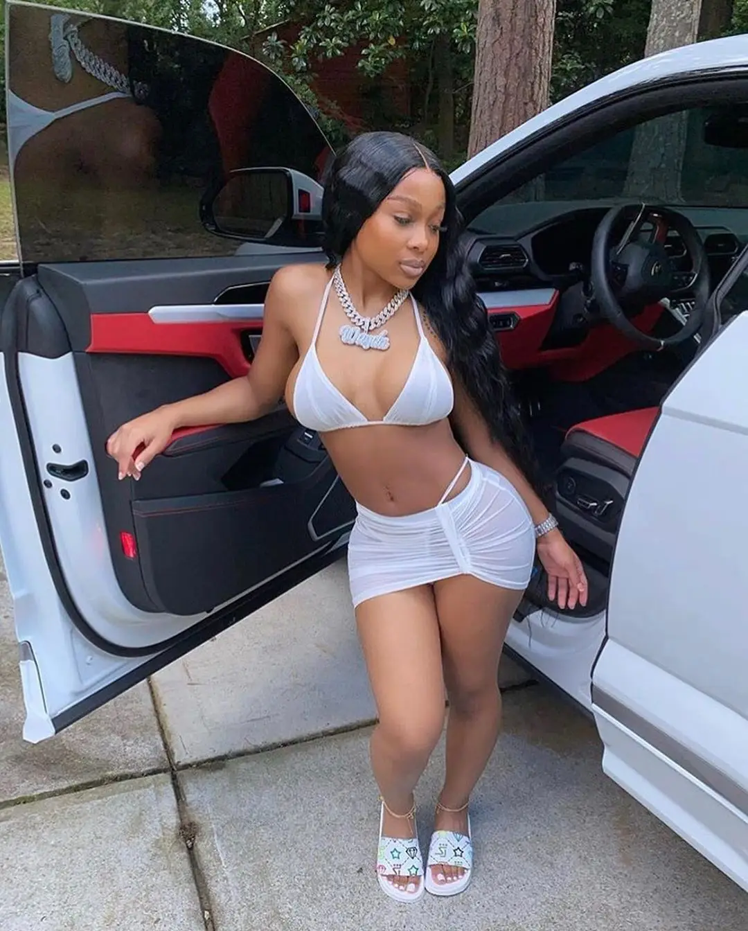 Модное сексуальное весенне-летнее бикини с воротником Хомутом, купальник 10 цветов, костюм из трех предметов
Модное сексуальное весенне-летнее бикини с воротником Хомутом, купальник 10 цветов, костюм из трех предметов