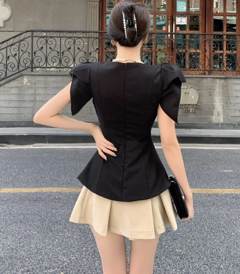 High Quality 2021 summer Korean 2 Piece Sets Women Puff Sleeve Tops + High Waist Pleated Skirt Suits 2pcs Sets
High Quality 2021 summer Korean 2 Piece Sets Women Puff Sleeve Tops + High Waist Pleated Skirt Suits 2pcs Sets