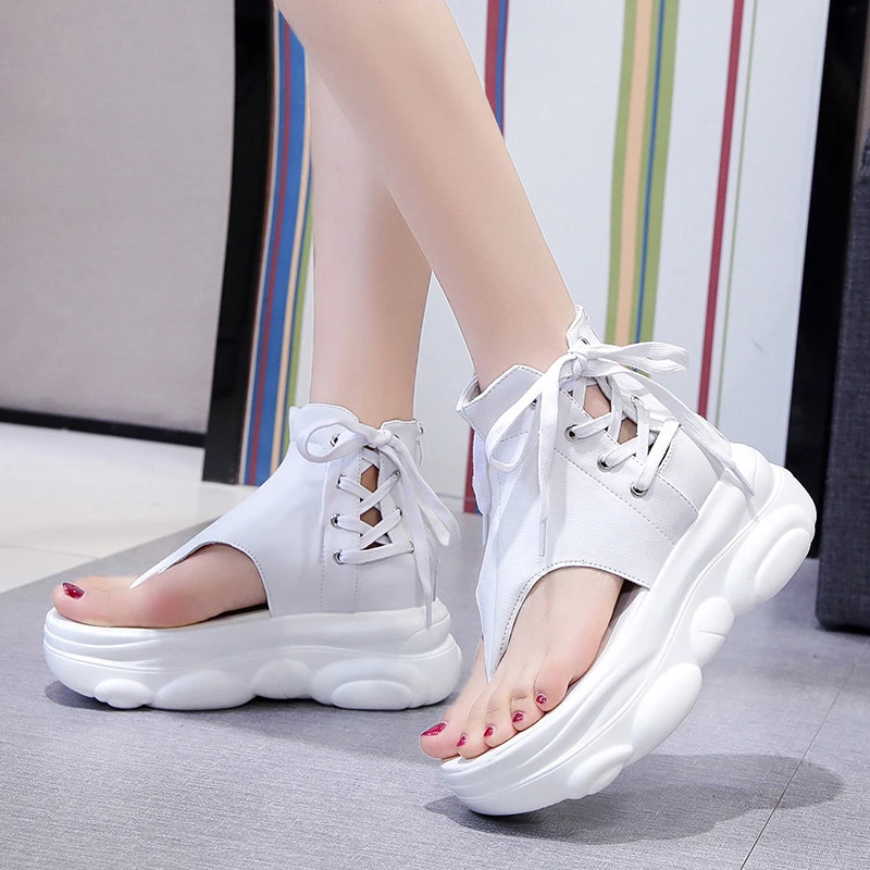 Sports Sandals Female 2021 Summer New Fashion Casual Thick-Soled Flip Flop Sandals Comfortable And Versatile Beach Roman Sandals
Sports Sandals Female 2021 Summer New Fashion Casual Thick-Soled Flip Flop Sandals Comfortable And Versatile Beach Roman Sandals