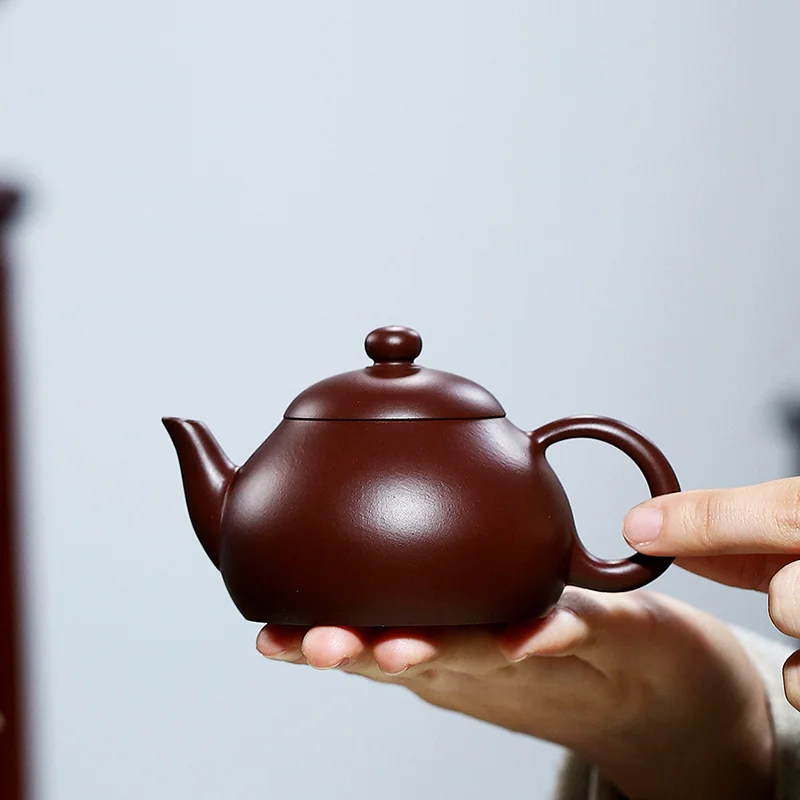 Real strength teacher Huang HANDMADE PURPLE imperial teapot raw material purple clay teapot Teapot Tea Set 
Real strength teacher Huang HANDMADE PURPLE imperial teapot raw material purple clay teapot Teapot Tea Set